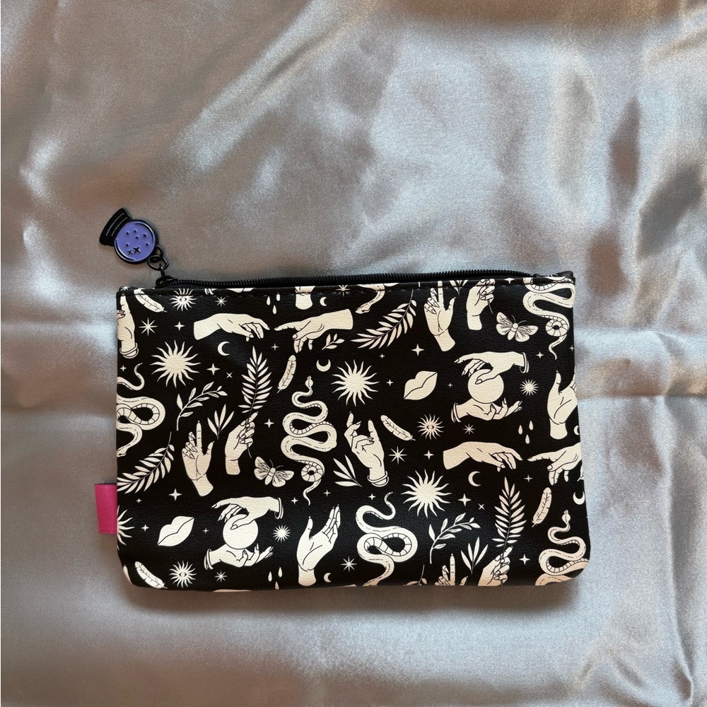 ipsy Black and White Cosmetic Bag